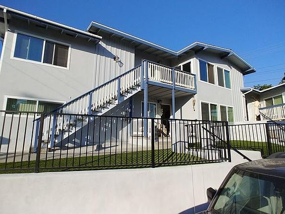 Front of Apt - West Side