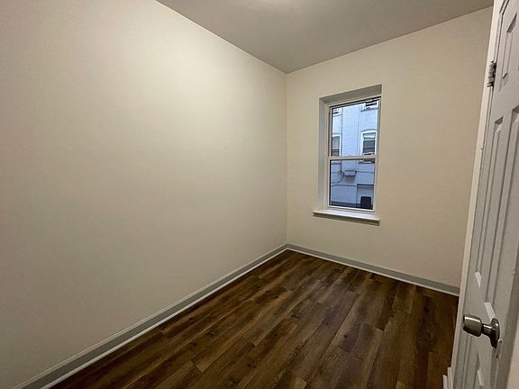 5th image of 62 W 107th St APT 1C