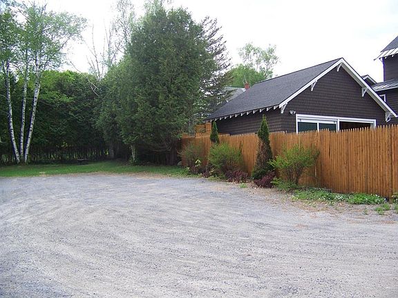 3rd image of 6 Marion Ave