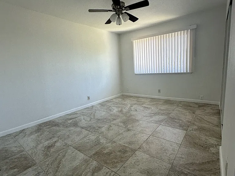 7125 Grady Dr — Photo 2