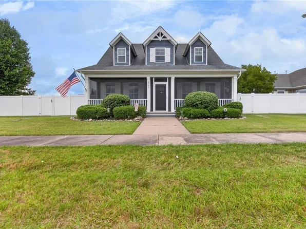 2105 Kirkby Ln, Virginia Beach, VA 23456