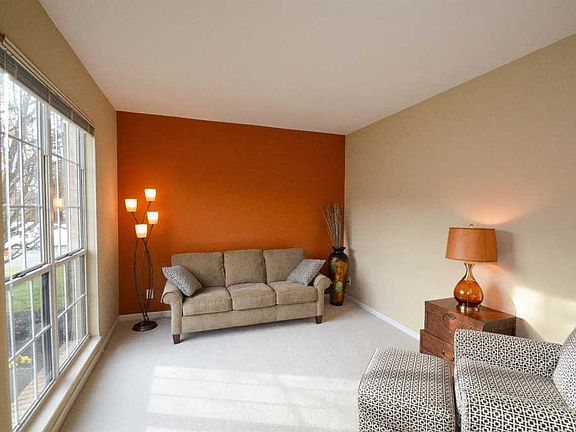 4th image of 9567 Wabash Way