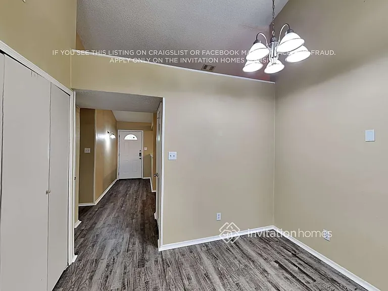 1028 Twin Falls Dr — Photo 5