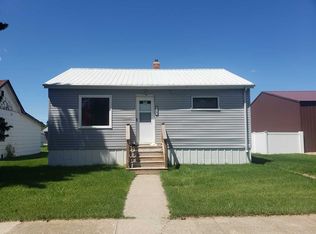 404 Adams Ave, Harvey, ND 58341