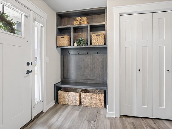 3rd image of 305 Magnolia Point