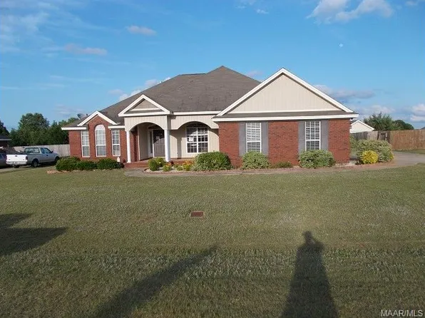 349 Summertime Pkwy, Deatsville, AL 36022
