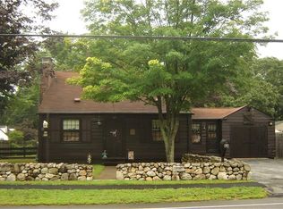 107 Buttonwoods Ave, Warwick, RI 02886