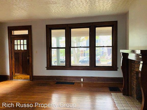 3rd image of 1228 Harrison Ave