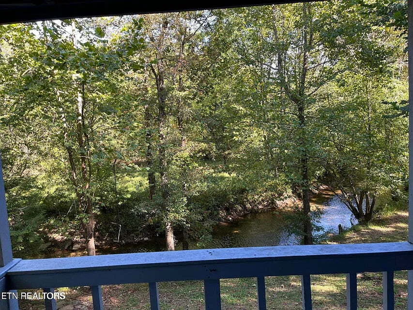 4 bed, 3.0 bath, 2724 sqft, $2,400 — Photo 3
