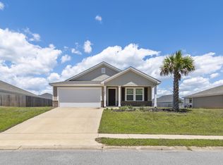 685 Whispering Creek Ave, Freeport, FL 32439