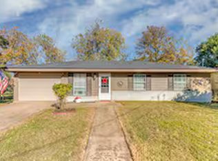 903 W 18th St, Georgetown, TX 78626