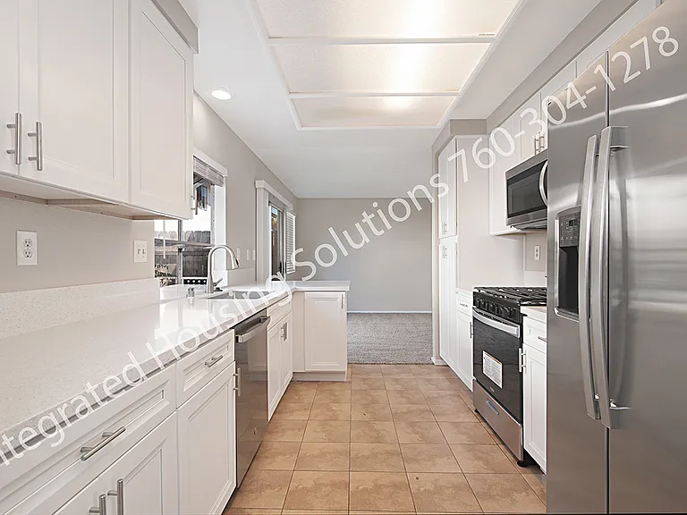 4504 Goldfinch Way — Photo 17