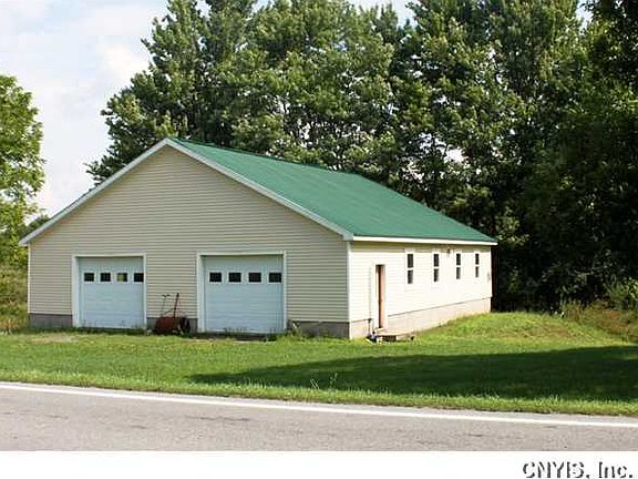 Huge garage with workshop