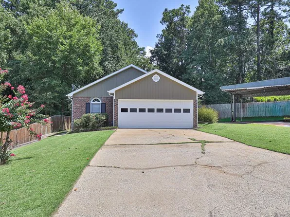 137 Maplebrook Ct, Columbus, GA 31904