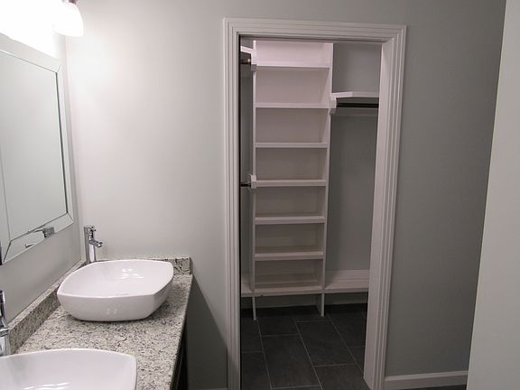 5th image of 2309 College St
