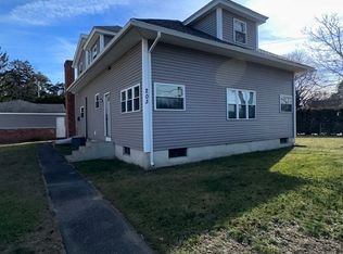 203 Montcalm St, Chicopee, MA 01020
