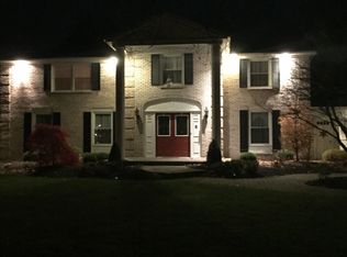 42 Chapel Woods, Buffalo, NY 14221