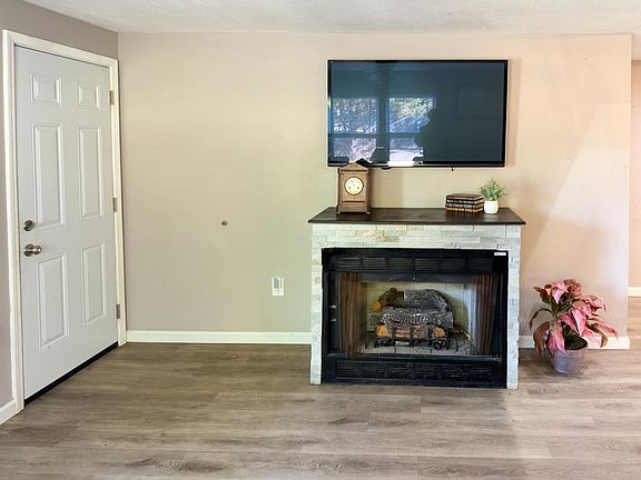 5th image of 4101 Pat Colwell Rd