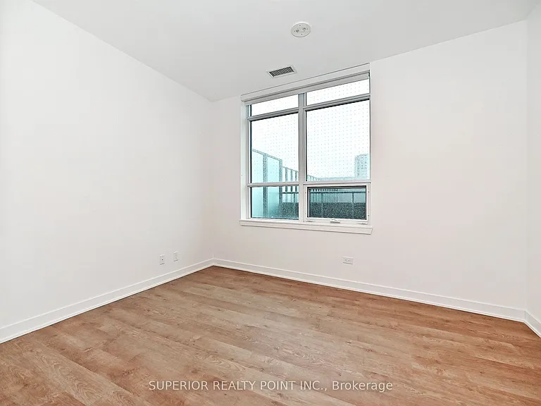 30 Upper Mall Way #A214 — Photo 32