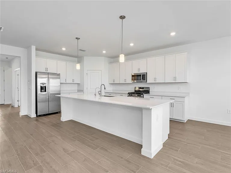 21143 Verawood Loop — Photo 10