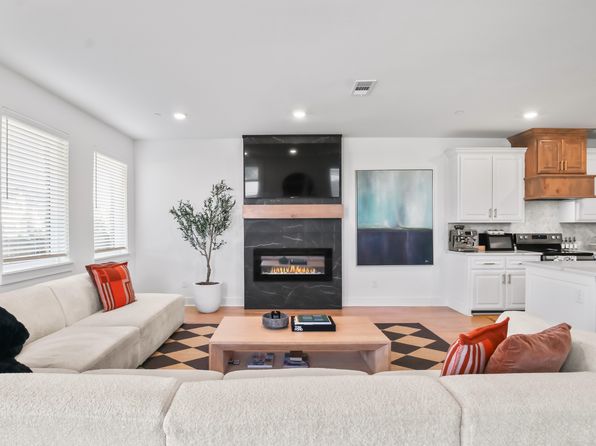 861 Mountain Laurel Dr