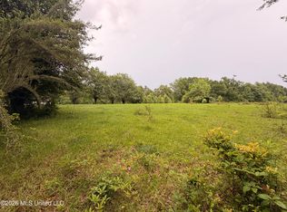 82 Sandpiper Rd, Roxie, MS 39661
