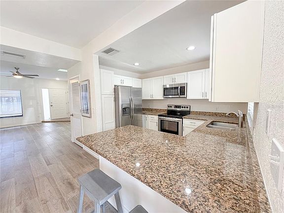 5th image of 3460 COUNTRYSIDE BOULEVARD #60