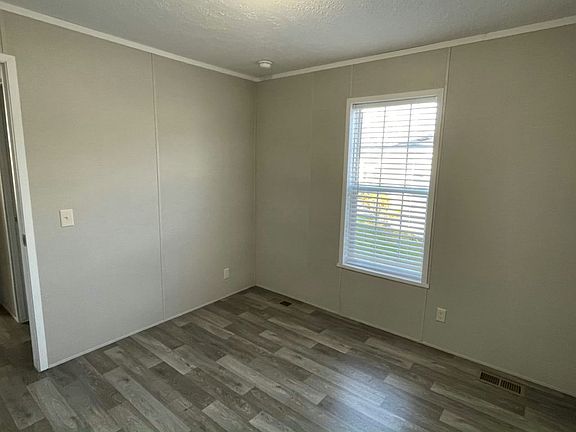 5th image of 24728 Bradford Dr