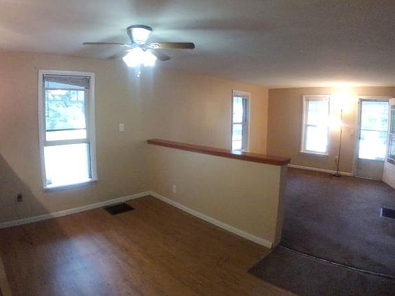 4th image of 11394 Pine St