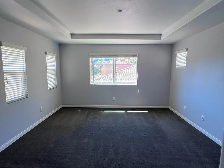 1346 Sky Ridge Ct — Photo 17