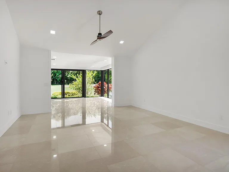 21922 Cypress Dr — Photo 8