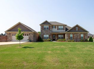 101 Kelsey Dr, New Market, AL 35761