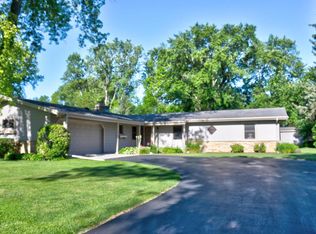 6521 S 122nd St, Franklin, WI 53132
