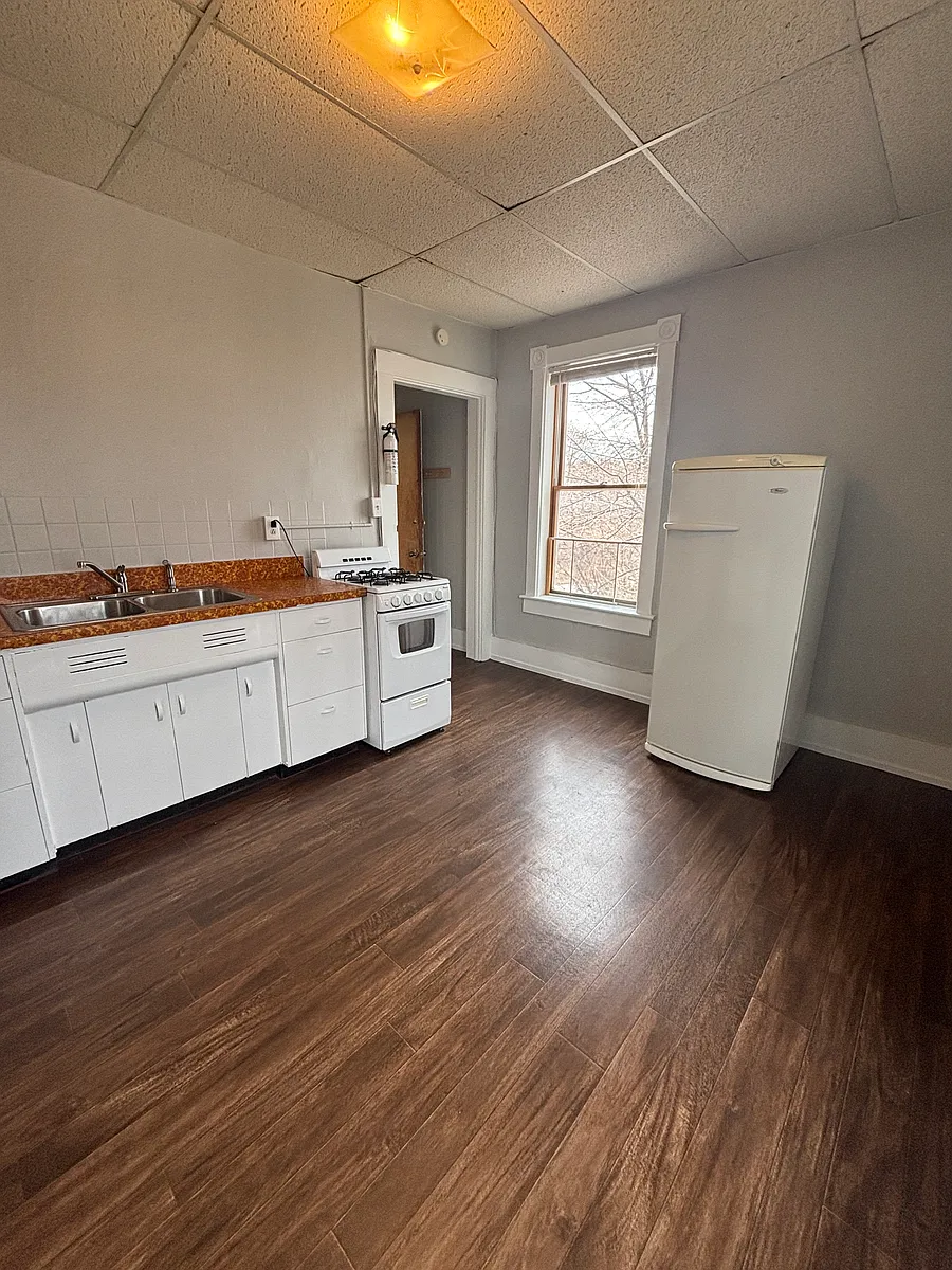 Building Photo - 306 E Houghton Ave #2R