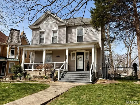 736 Washington Ave, Alton, IL 62002