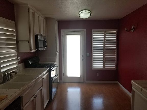 2nd image of 7834 Crestleigh Ct