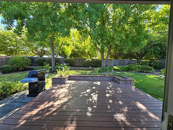 Backyard with Natural Gas BBQ & Raised Garden Bed