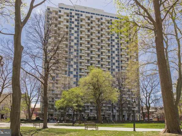 604 S Washington Sq APT 1817, Philadelphia, PA 19106