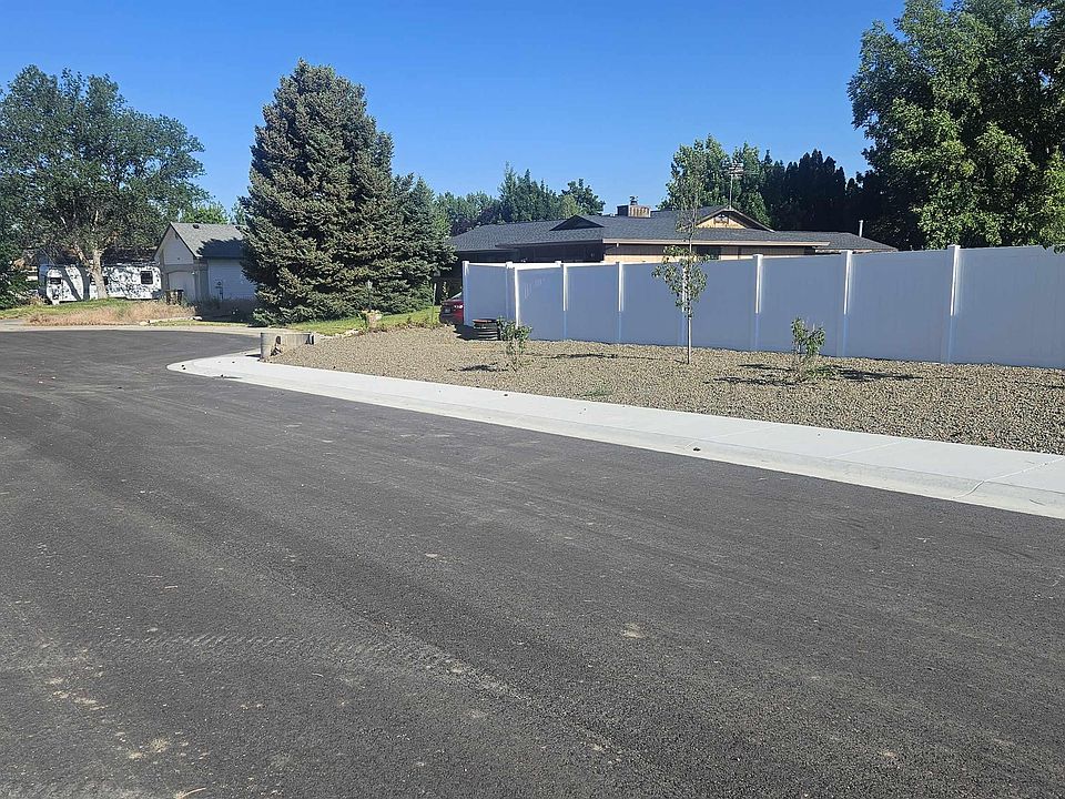 2nd image of 706 Hidden Gem Ct