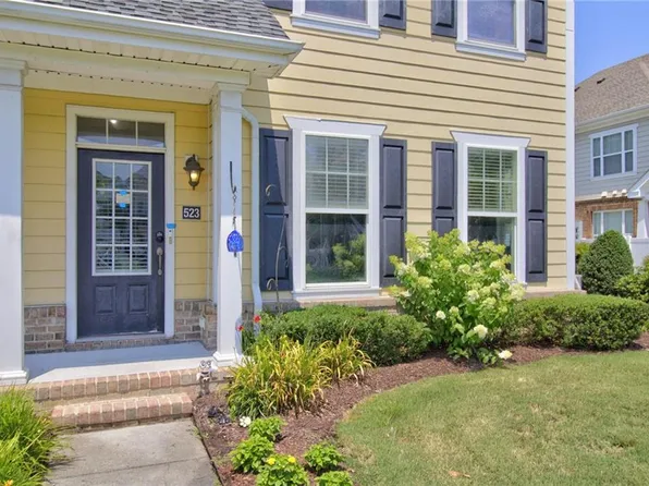 523 Nesbit Dr #101, Chesapeake, VA 23323