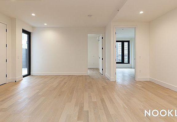 5th image of 250 Gold St #703