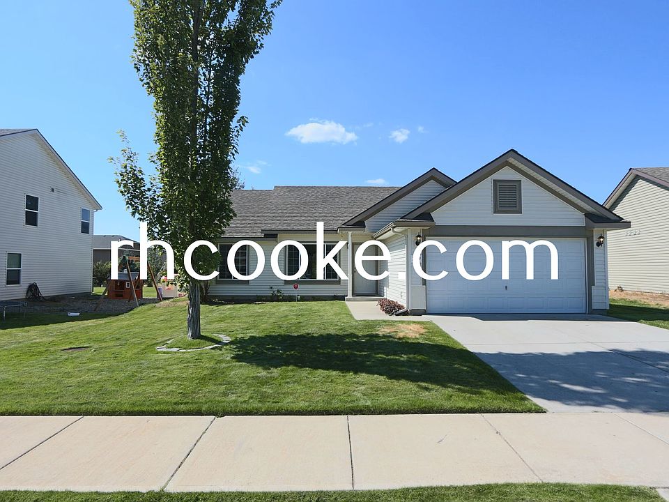 1st image of 7807 N Maple St