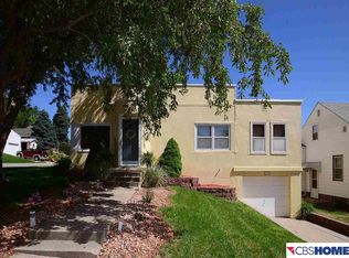6132 Pierce St, Omaha, NE 68106