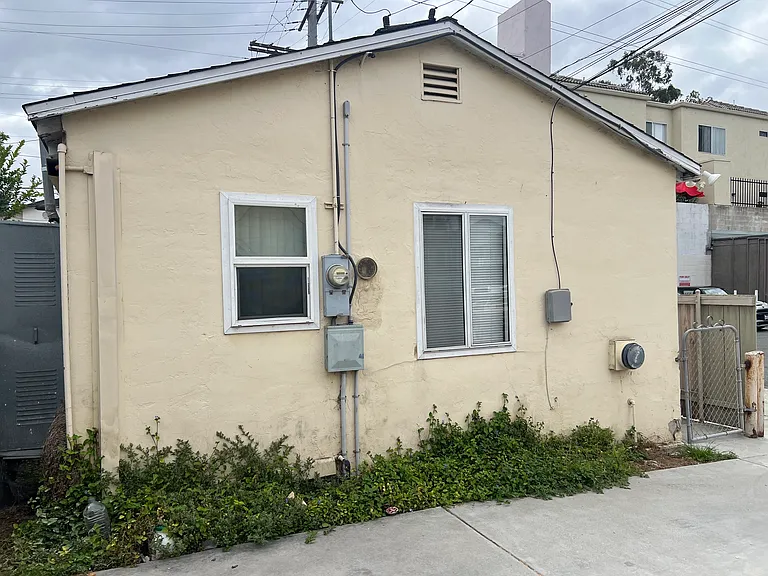 4325 1/2 Utah St — Photo 25