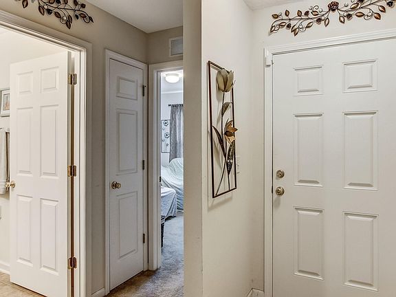 3rd image of 8438 Jasper Ave