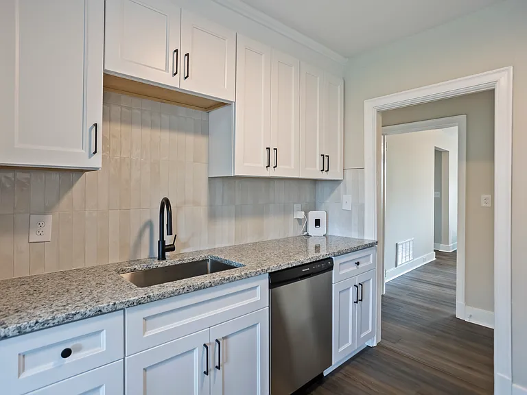1734 Drexel Ave — Photo 7