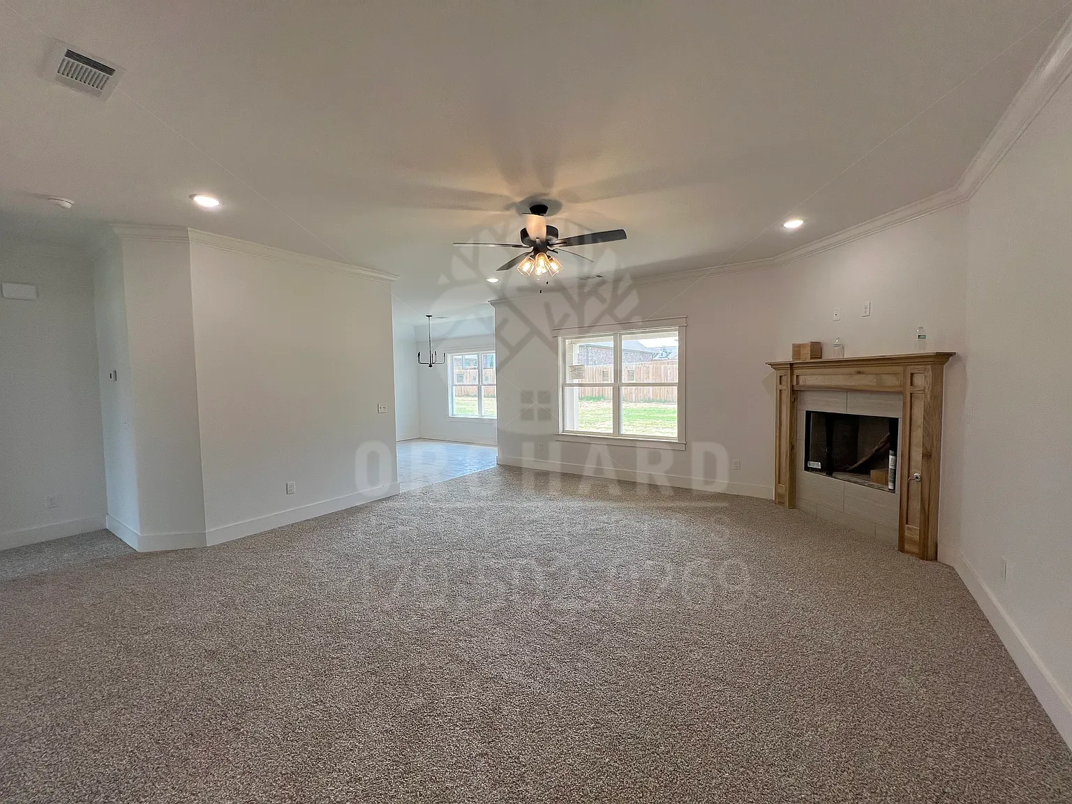 3 bed, 1607 sqft, $1,875 — Photo 2