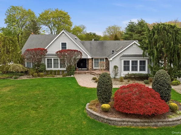 9 Sage Brush Court, East Setauket, NY 11733