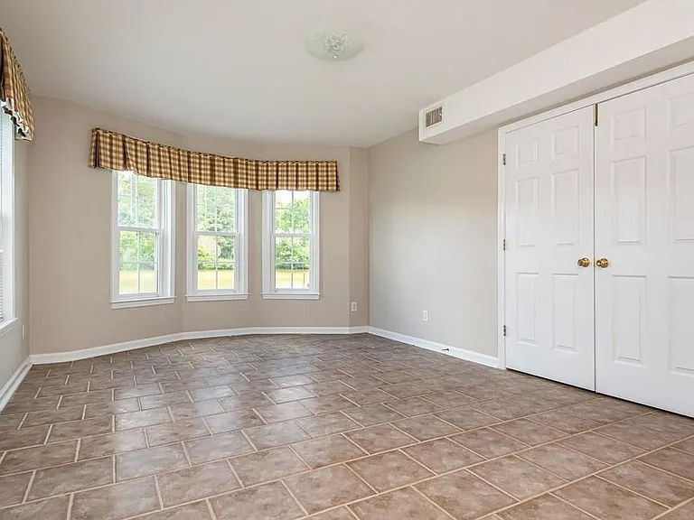 225 Heritage Lake Dr — Photo 85