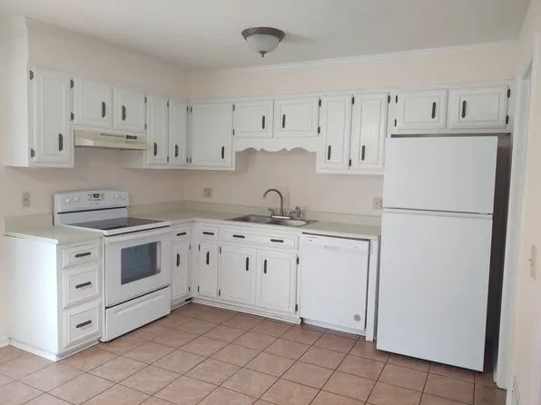 251 Knight Dr, Statesboro, GA